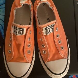 Converses size 8.5 Woman’s